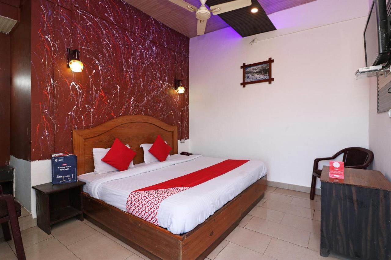 Hotel Oyo 73851 Comfort Lakdikapul 3*