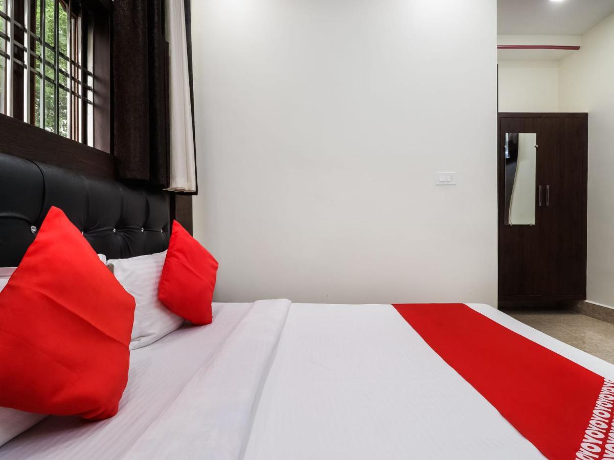 Oyo 73851 Comfort Lakdikapul 3*