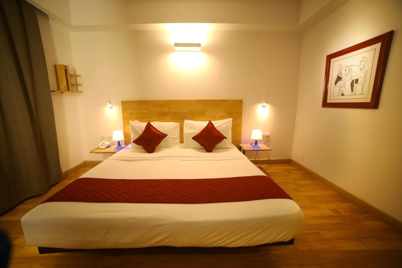 The Urban Hotel *