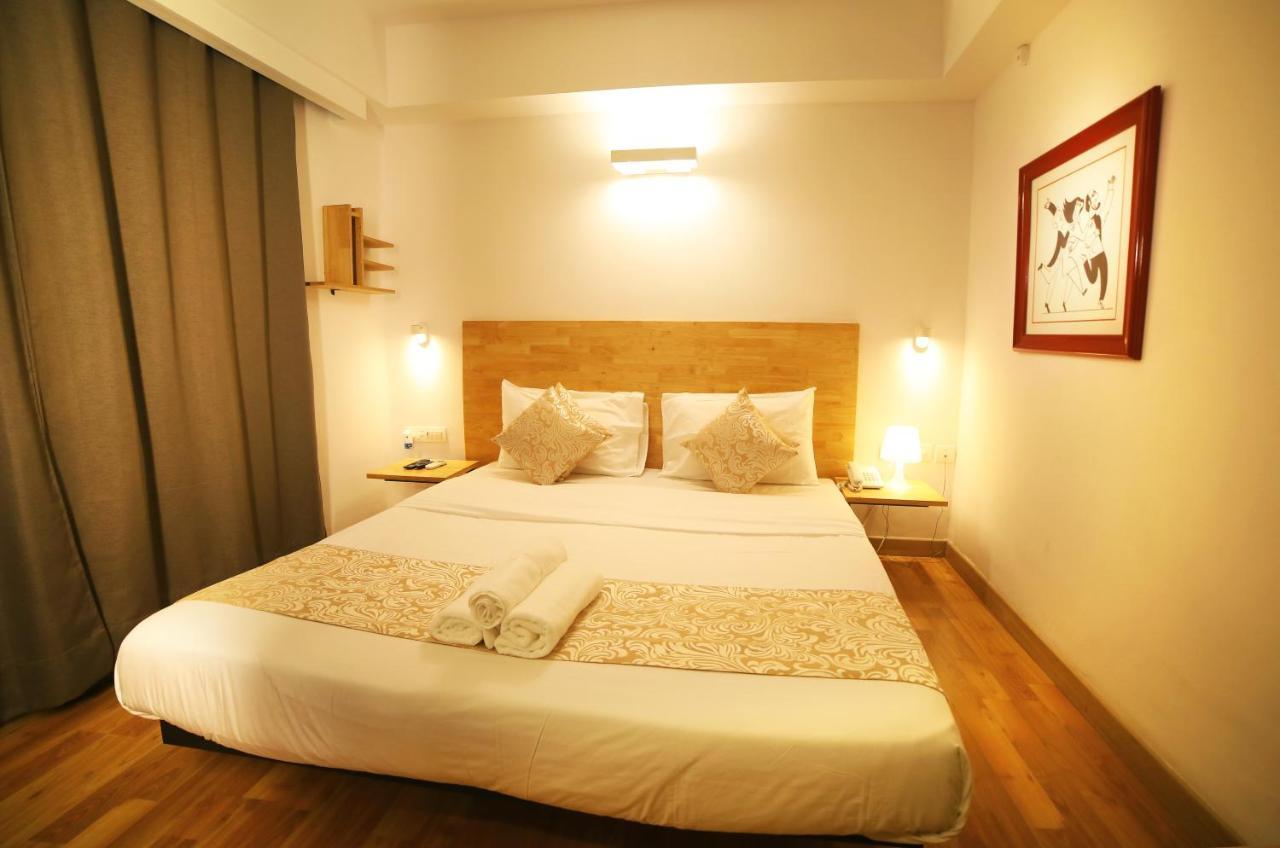 The Urban Hotel *