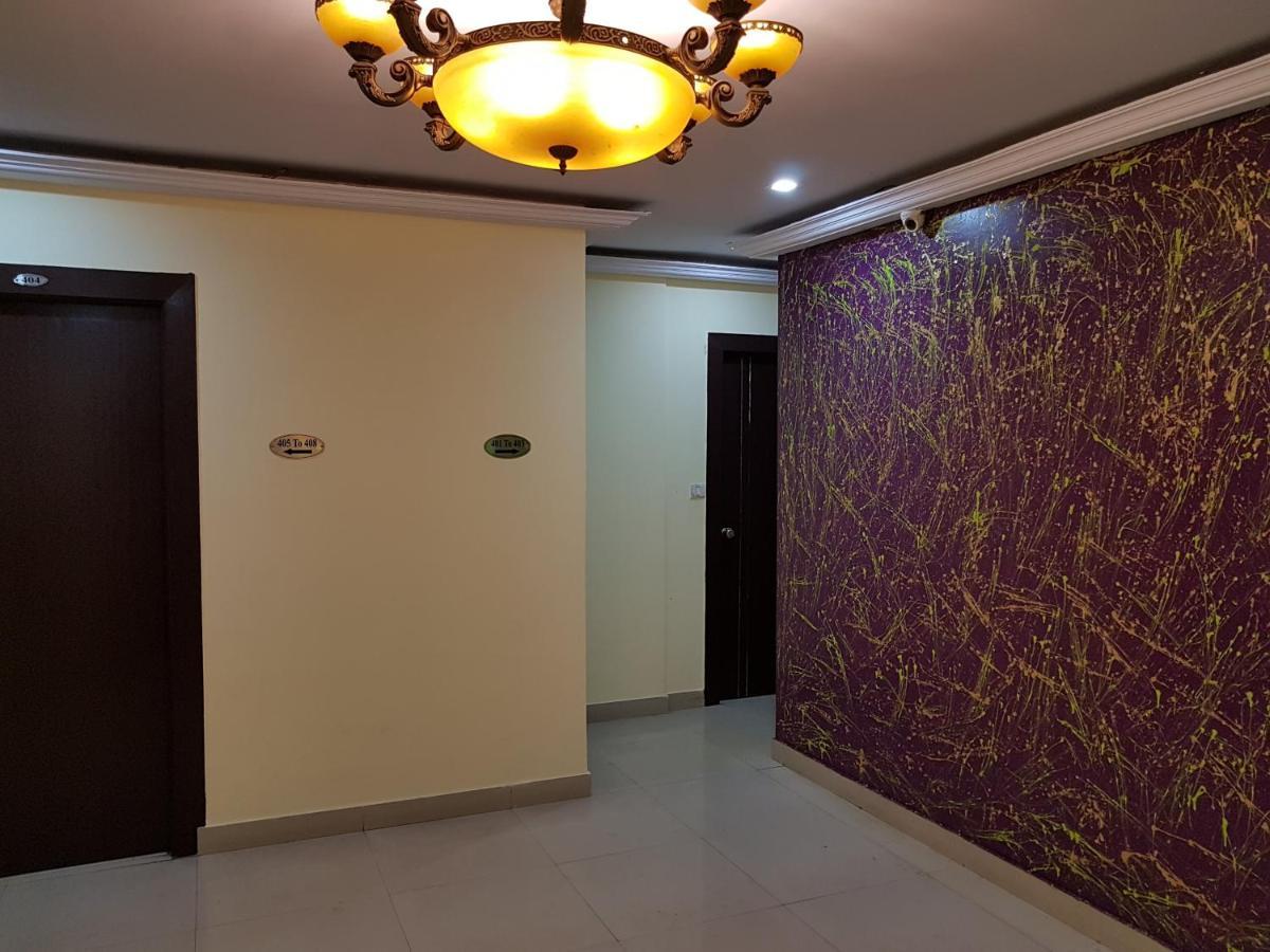 Hotel In Nova Hyderabad