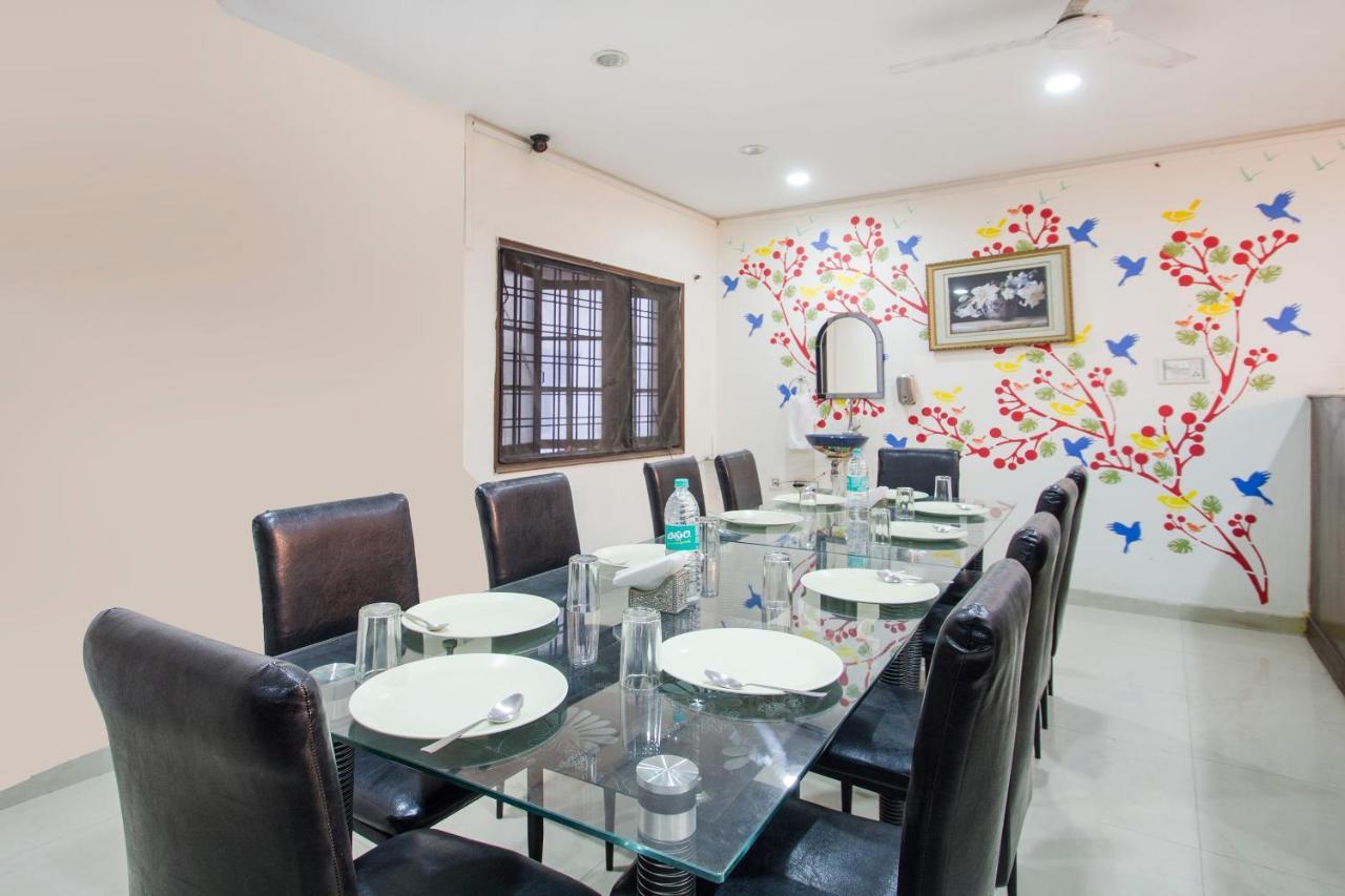Vaccinated Staff - Oyo 11400 The Down Town Suites 3*