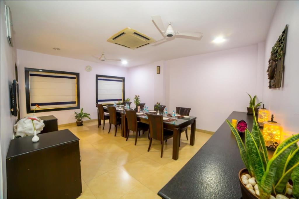 Hill View Begumpet 3*
