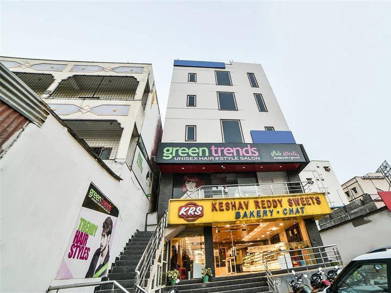 Hotel Treebo Pride Botanica