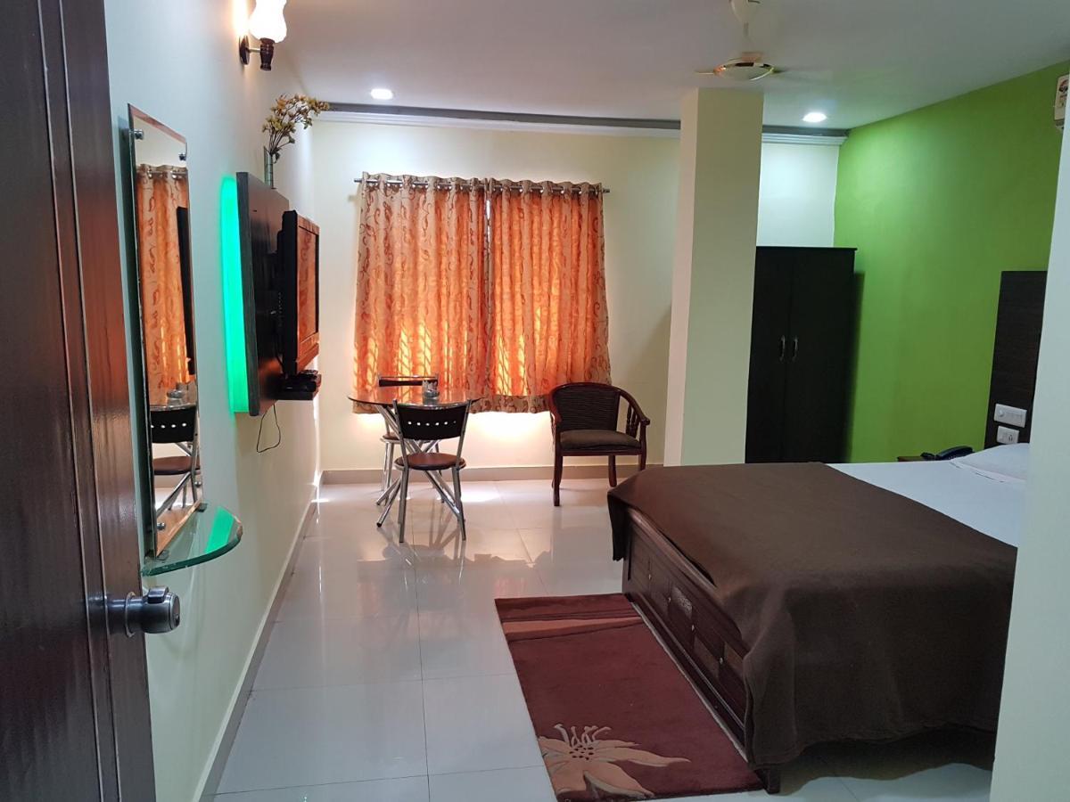Hotel In Nova Hyderabad