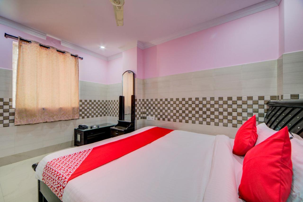 Hotel Oyo 35856 Padma Residency Hyderabad