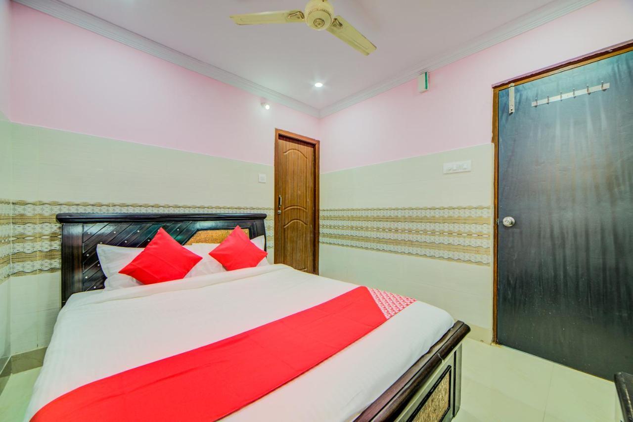 Hotel Oyo 35856 Padma Residency