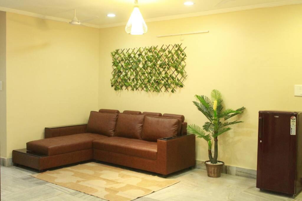A Convenient In Centre - Ameerpet Hyderabad