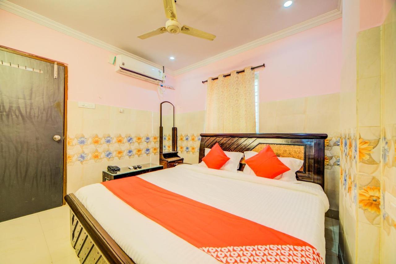 Oyo 35856 Padma Residency 3* Hyderabad