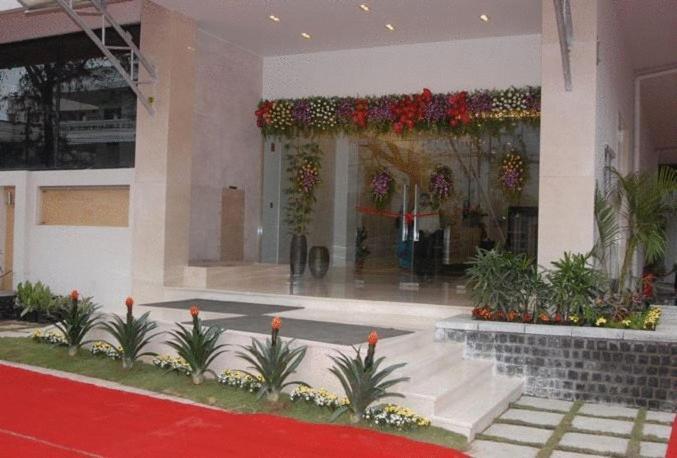 Hotel Inner Circle Hyderabad