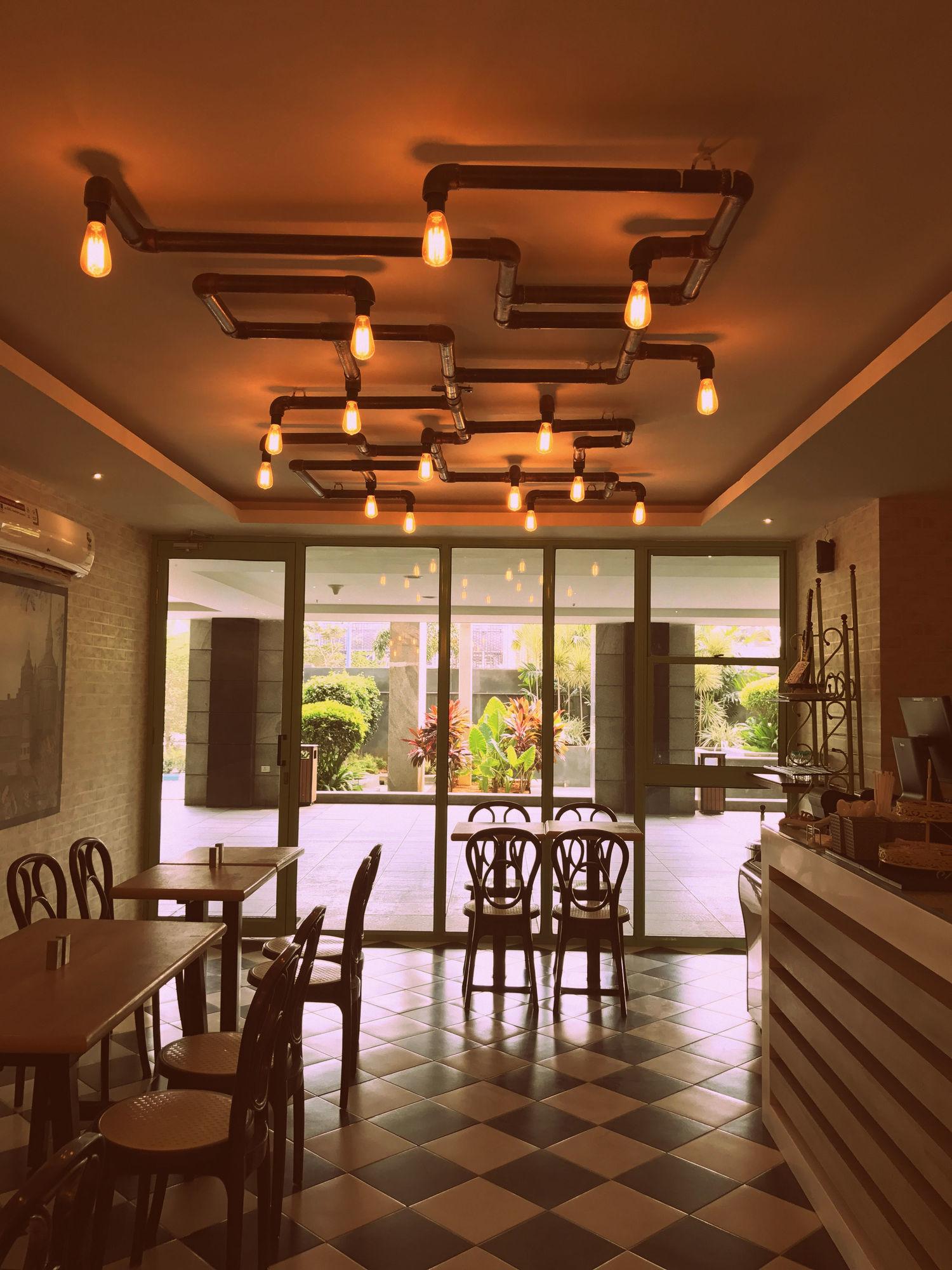Oakwood Kapil Hotel 5*