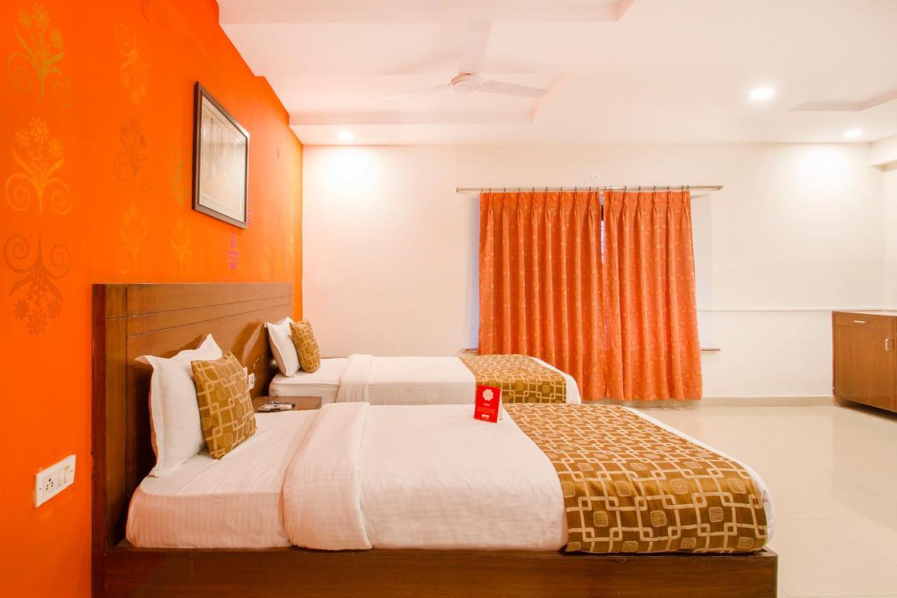 Hotel Vaccinated Staff - Oyo 11400 The Down Town Suites