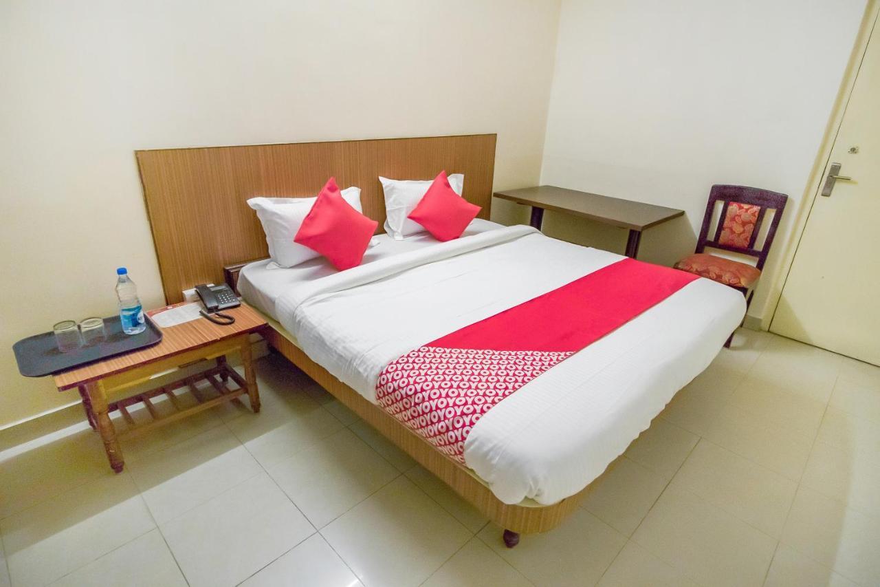 Hotel New Platinum Opp New Malakpet Metro Station 3*
