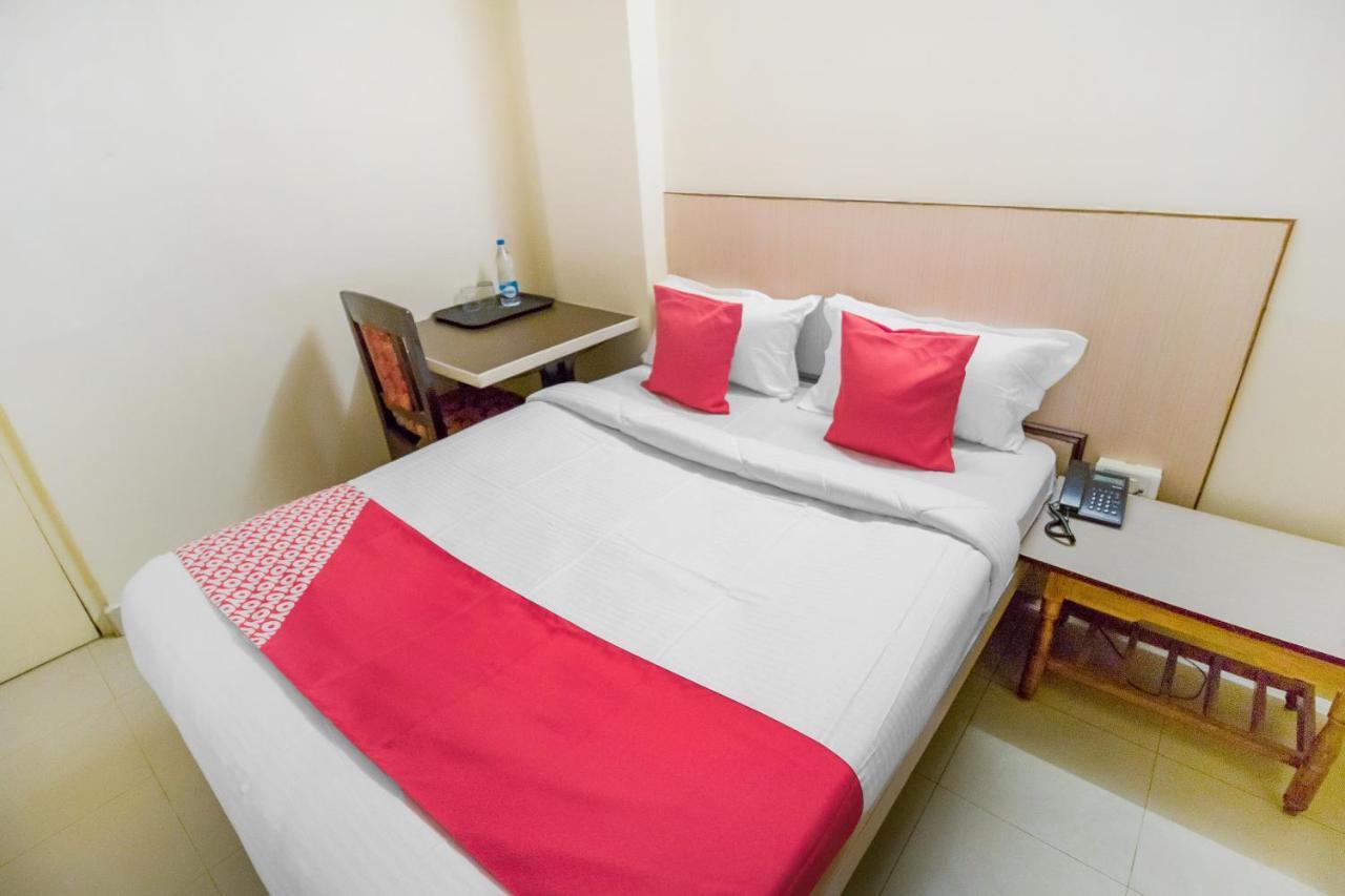 New Platinum Opp New Malakpet Metro Station Hotel 3*