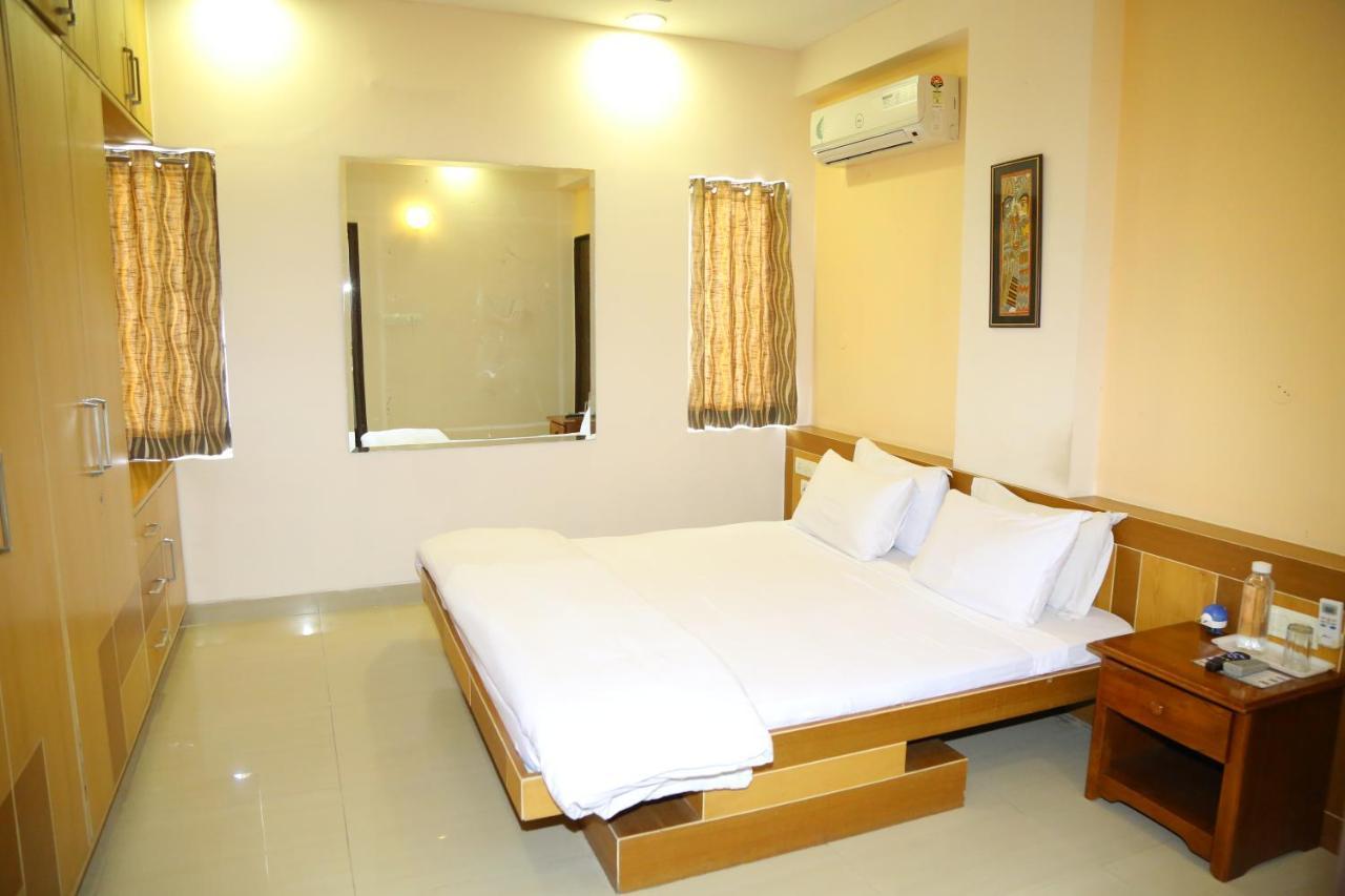 Swan Madhapur Bed & Breakfast *