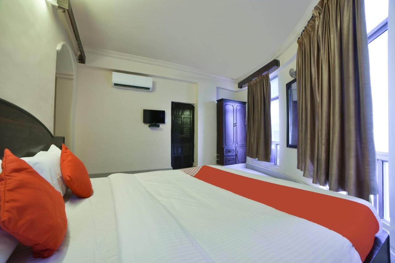 Oyo Flagship 16018 Rainbow Saphire Hotel Hyderabad