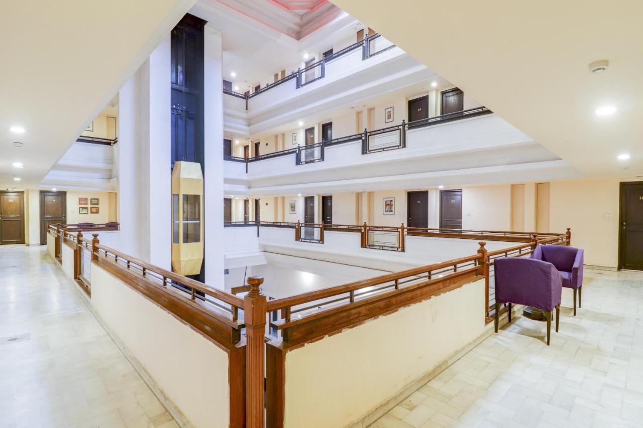 Oyo 79040 Sai Prakash Hotel 3*
