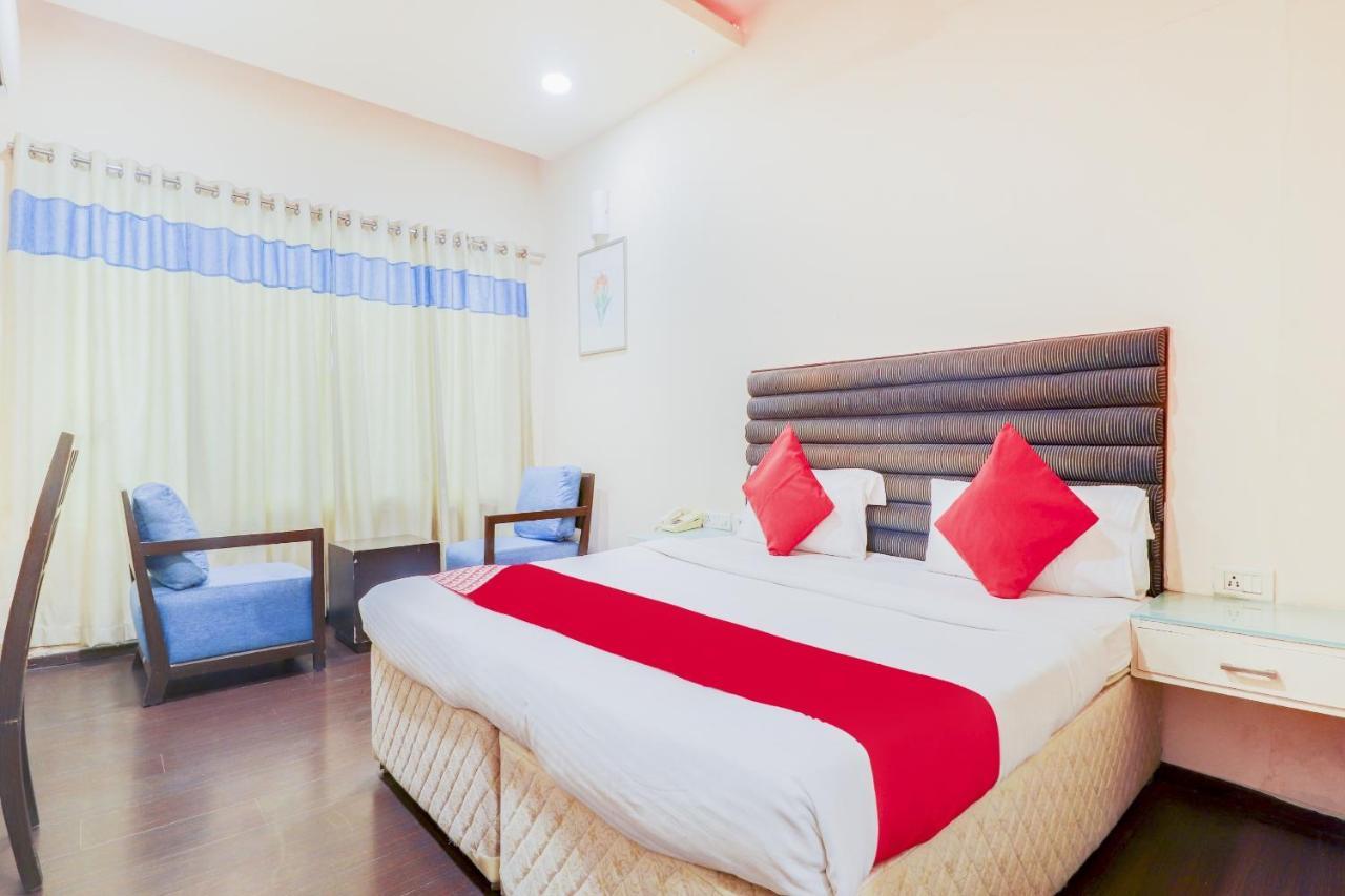 Oyo 79040 Sai Prakash Hotel 3*