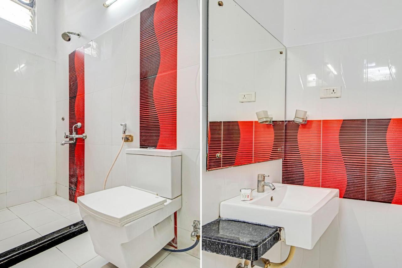 Capital O75502 Asian International Hotel 3*
