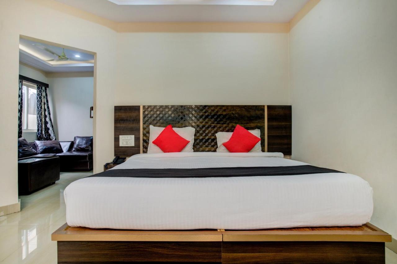 Capital O75502 Asian International Hotel