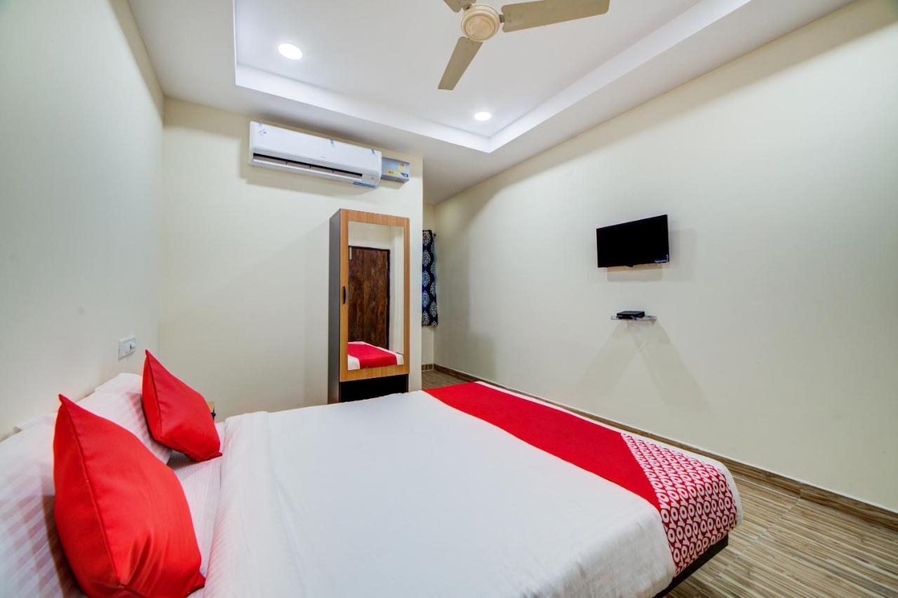 Flagship Malkajgiri Hotel 3*