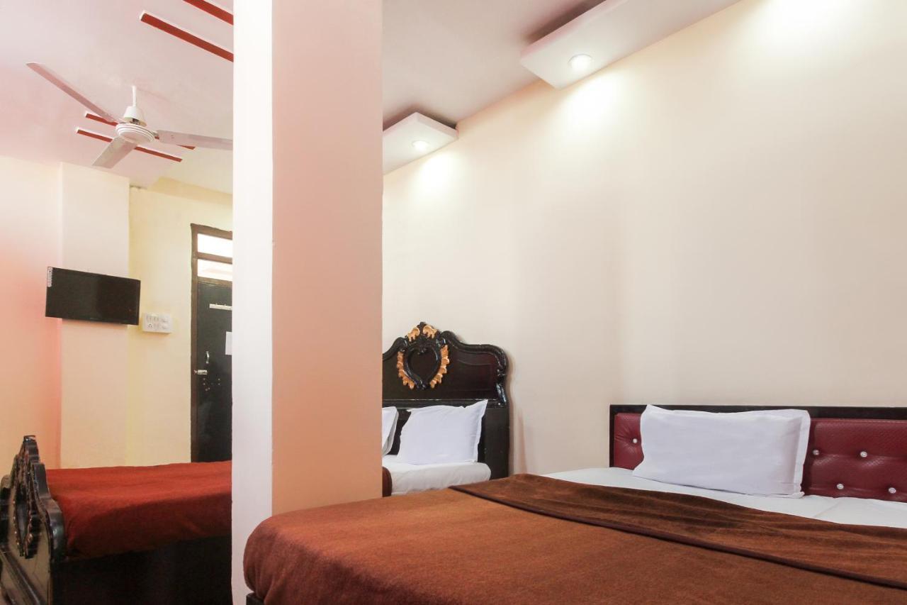 Spot On Ay Near Charminar Hyderabad