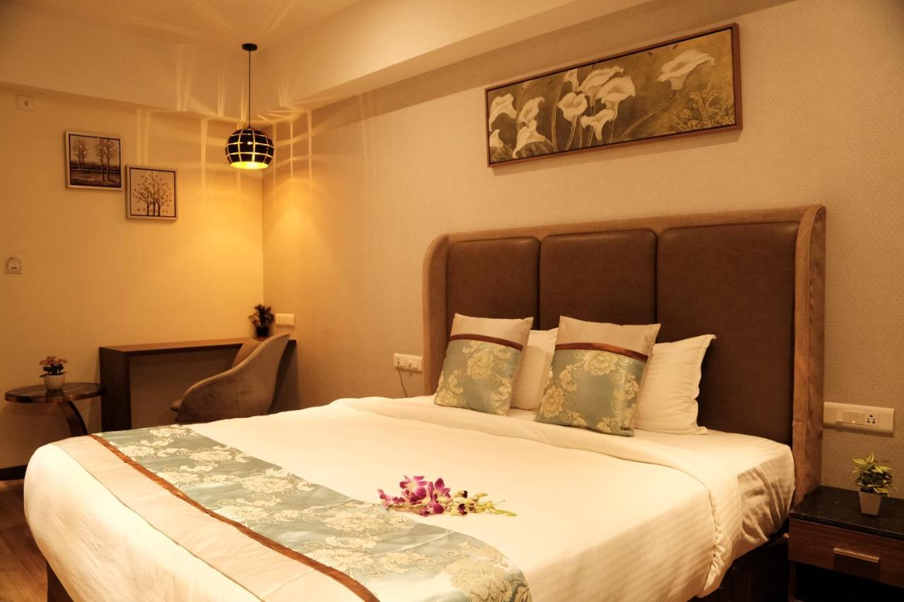The Platinum Boutique Hotel 3*