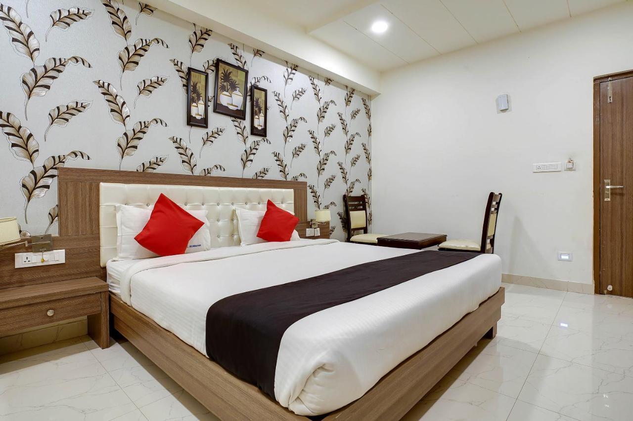 Townhouse Oak Sri Simran Park Near Secunderabad Railway Station 3*