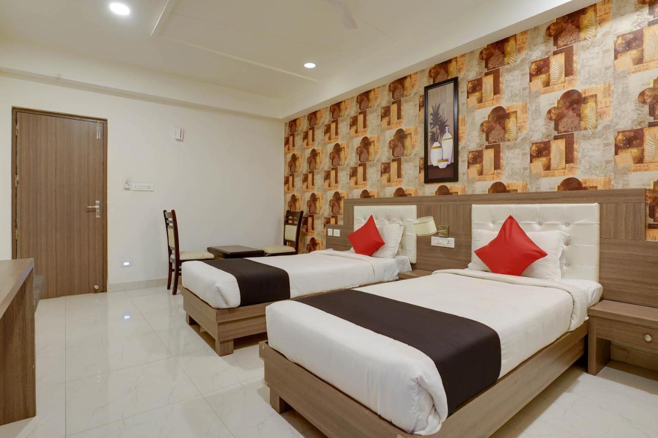Townhouse Oak Sri Simran Park Near Secunderabad Railway Station Hyderabad