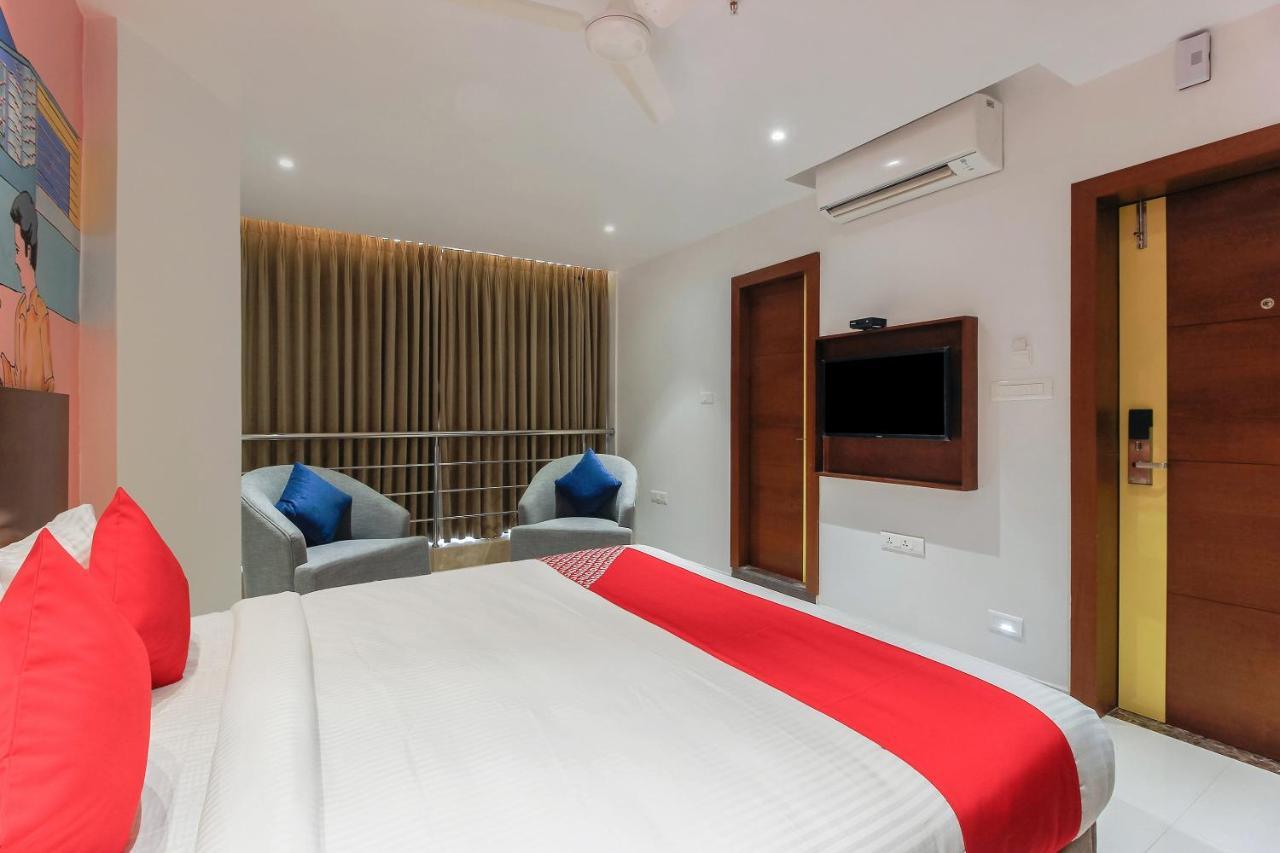 Hotel Collection O 24583 Sesha Grand