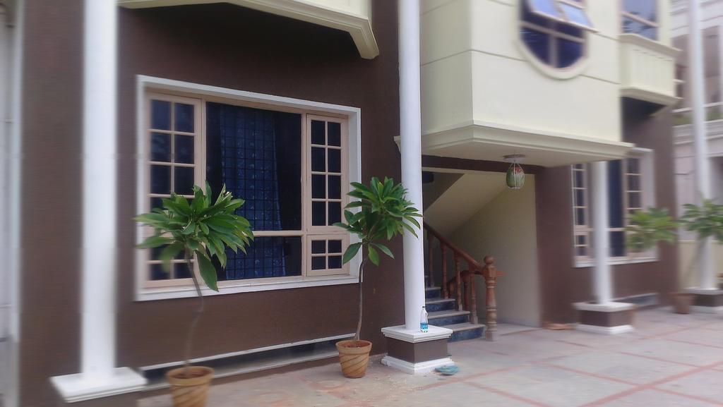 Bliss Suites Guest house 2*