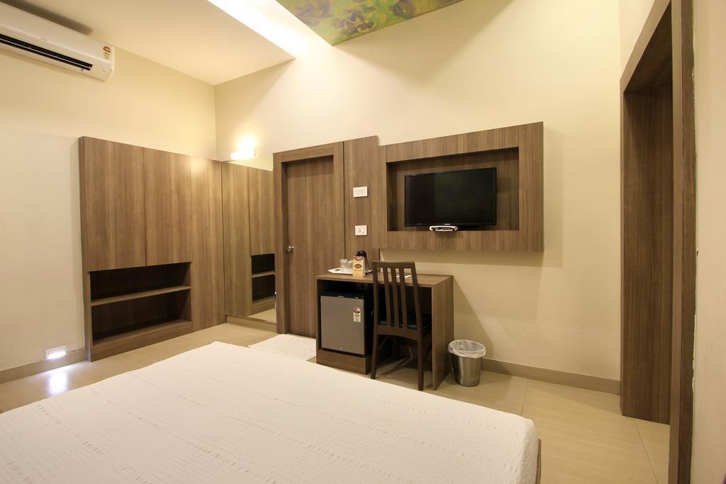 Taj Mahal Abids Hotel