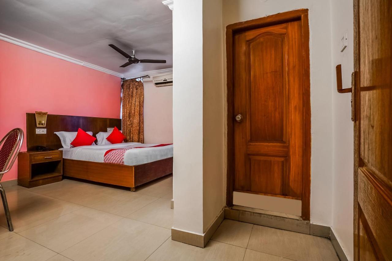 Oyo 18310 Adda Concept 3* Hyderabad