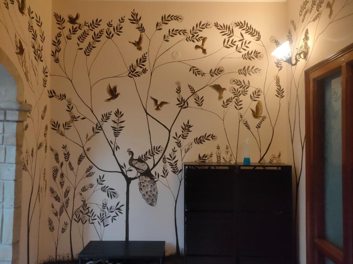 Nomads Nest *