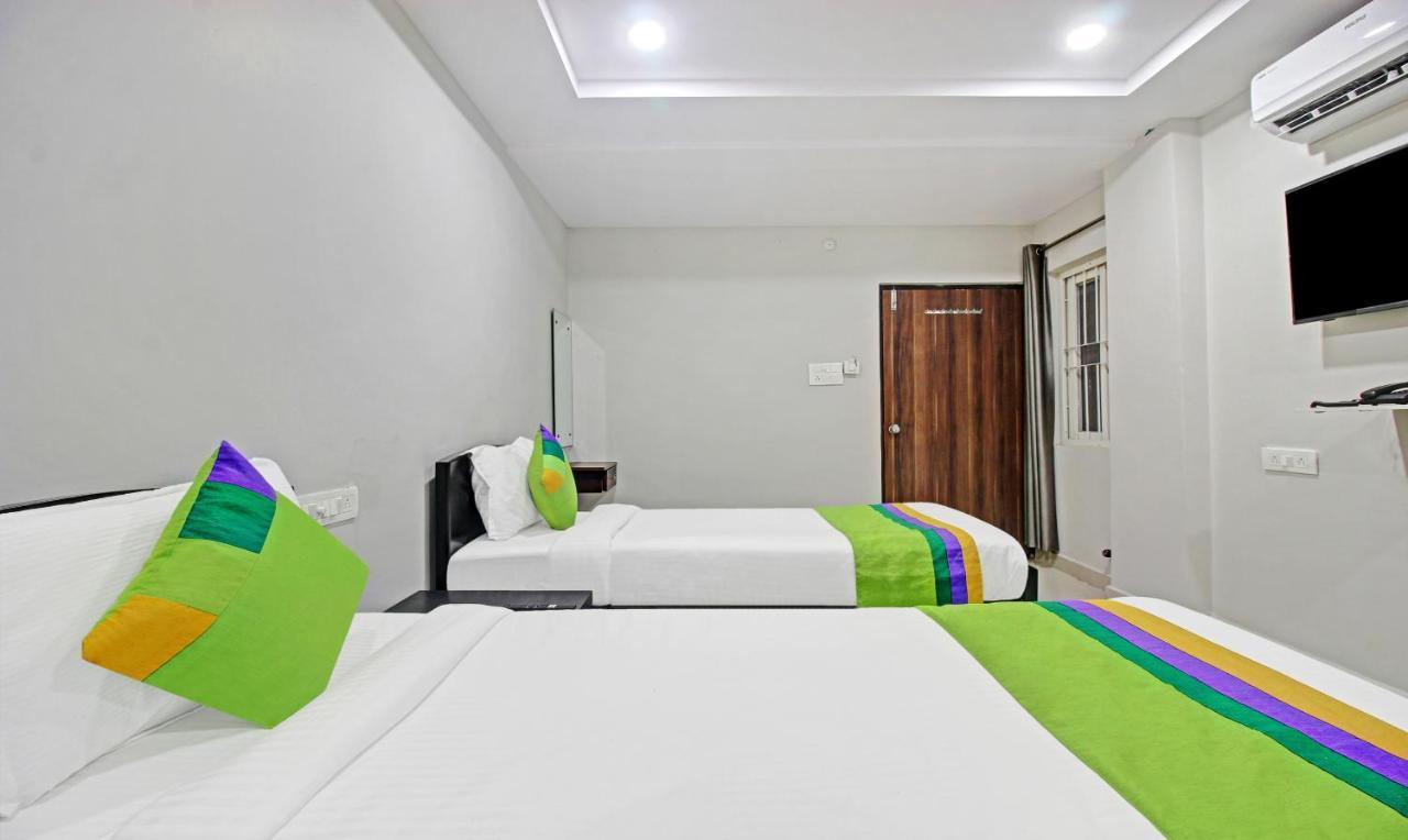 Hotel Itsy Sunrise Grand, Hitech 3*