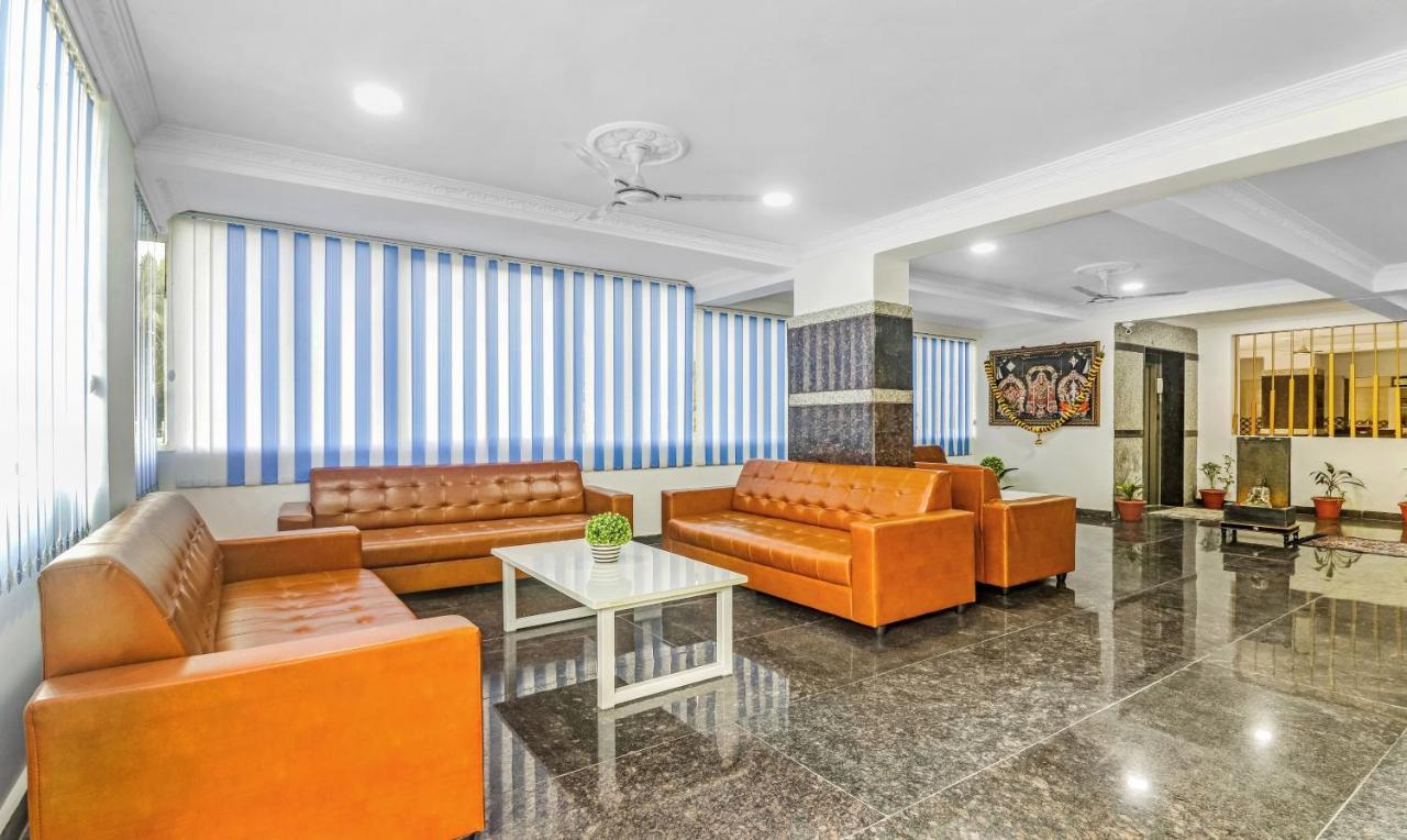 Itsy By Treebo - Royal Galaxy Kukatpally Hyderabad