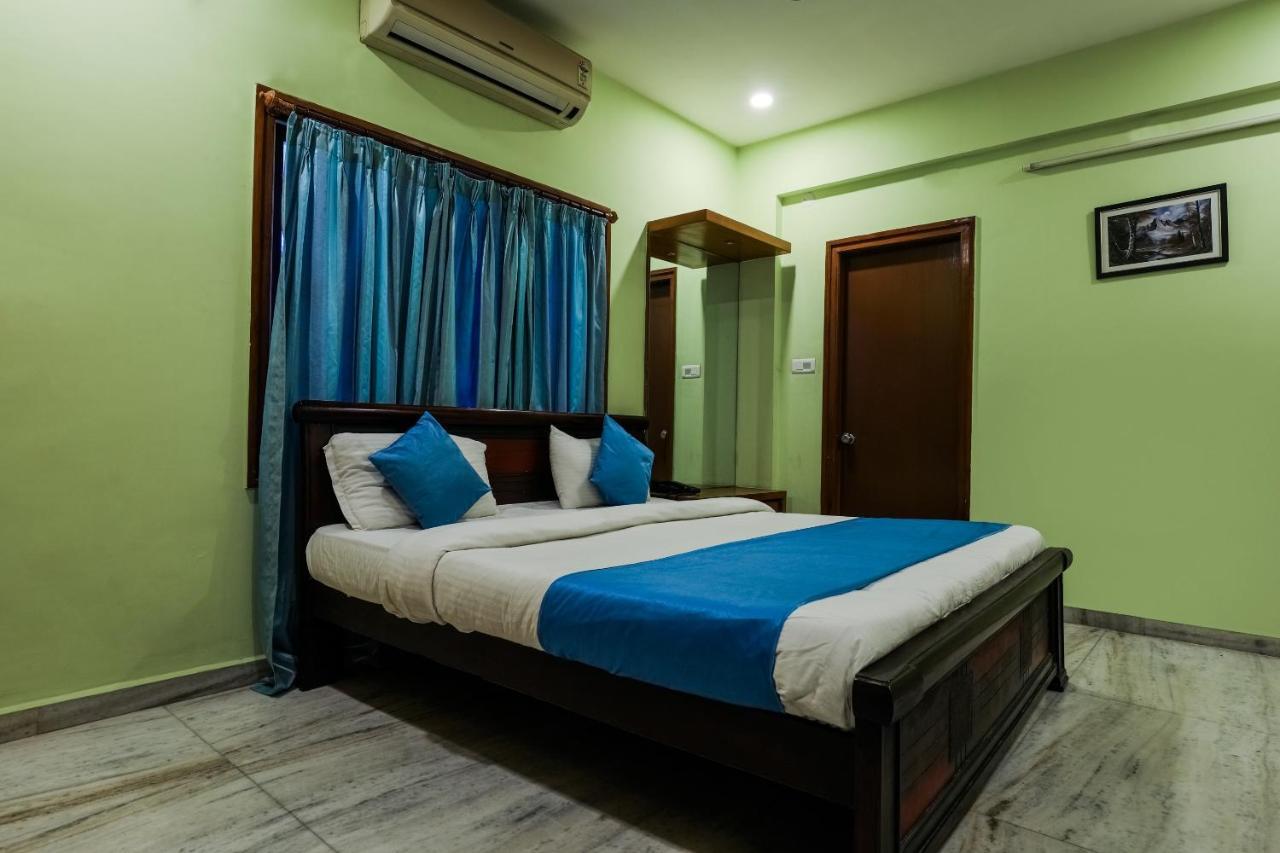 Hotel Oyo 17206 Maanne Hospitality Services Hyderabad