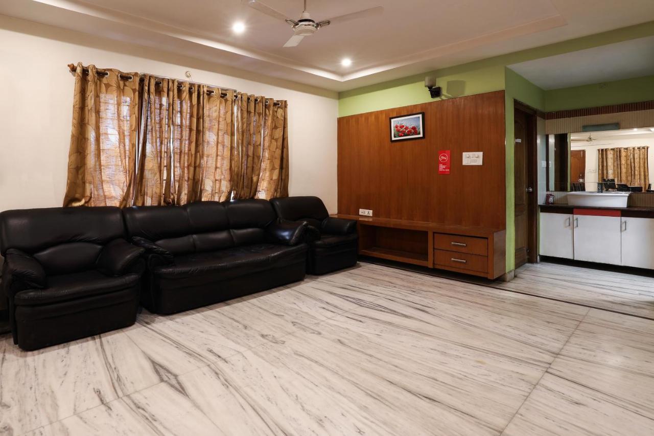 Hotel Oyo 17206 Maanne Hospitality Services 3*