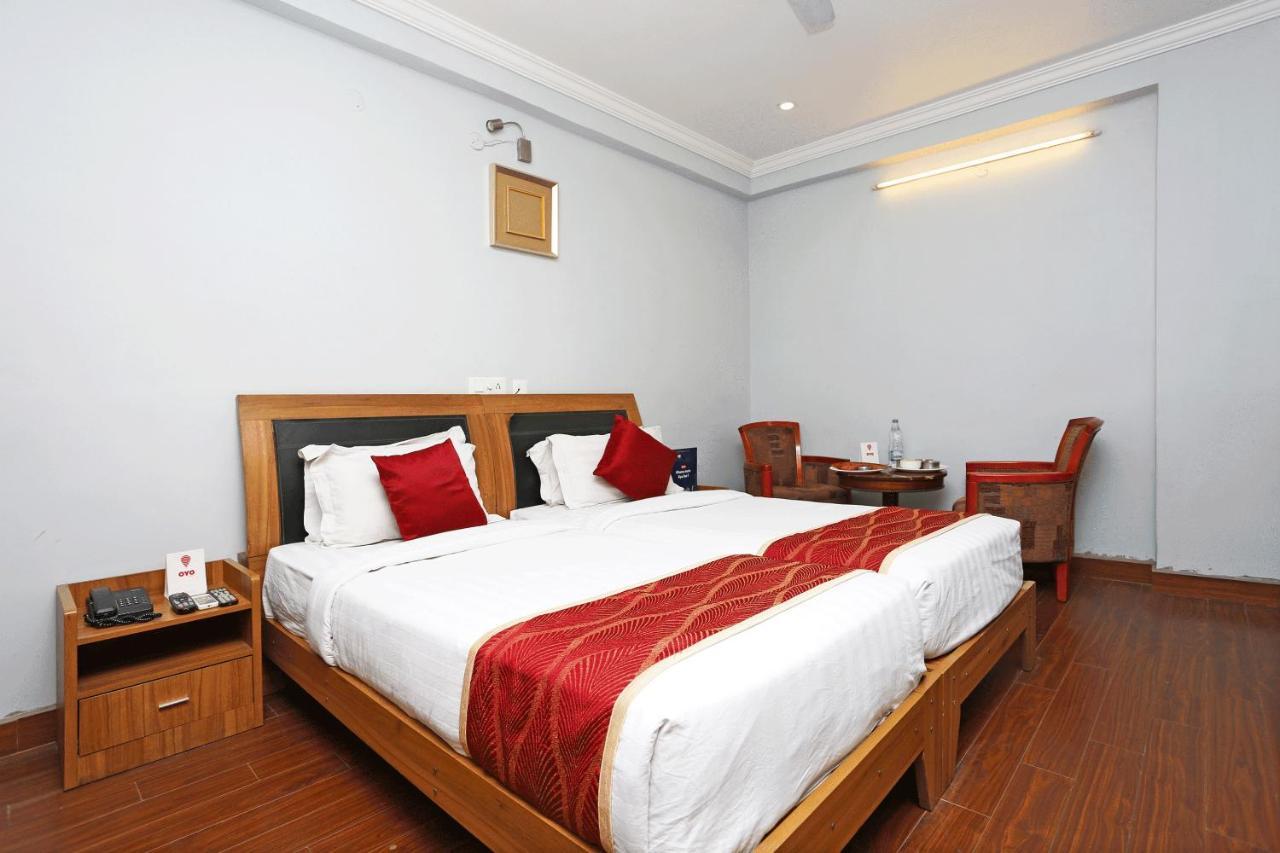 Oyo 7552 Sky Grand 3*