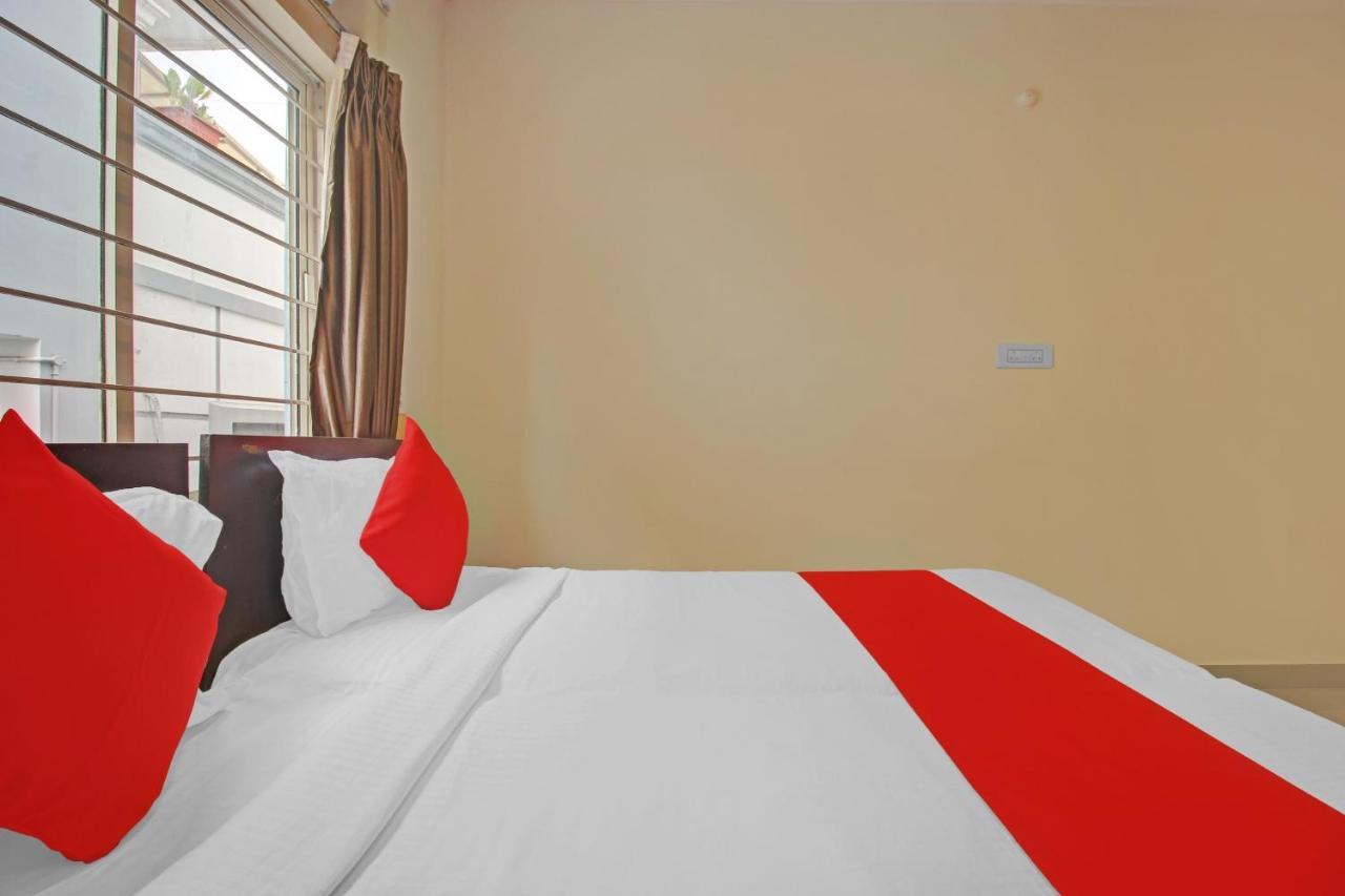 Hotel Oyo 24993 Royal 3*