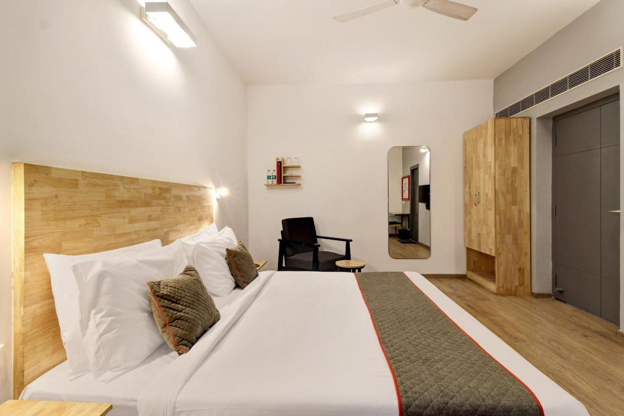 Oyo Townhouse 9 Hitech Hotel