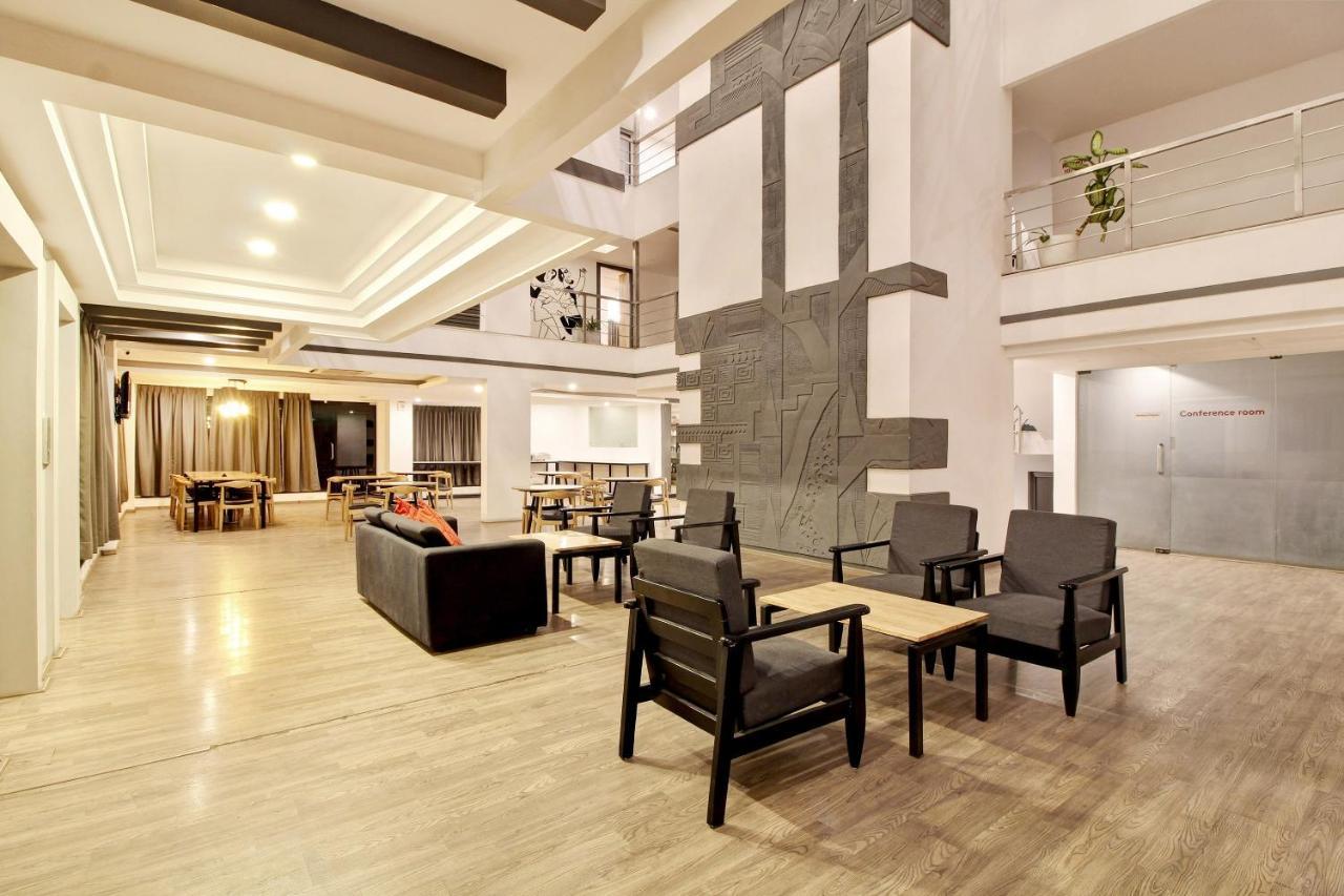 Oyo Townhouse 9 Hitech 3* Hyderabad