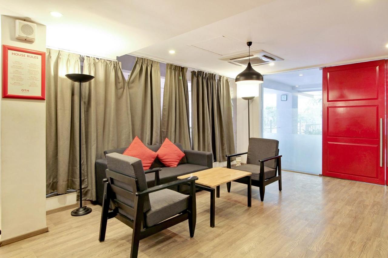Oyo Townhouse 9 Hitech Hotel