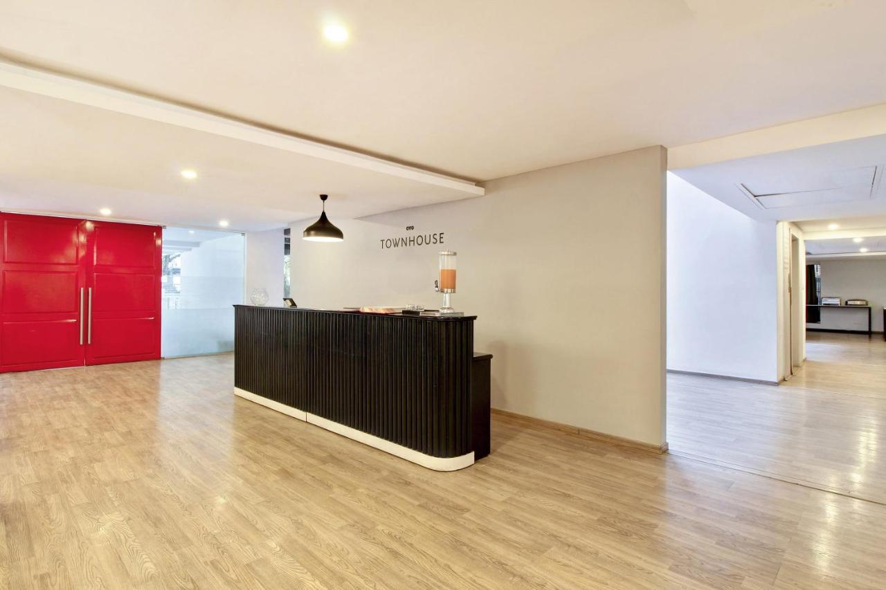 Oyo Townhouse 9 Hitech 3* Hyderabad