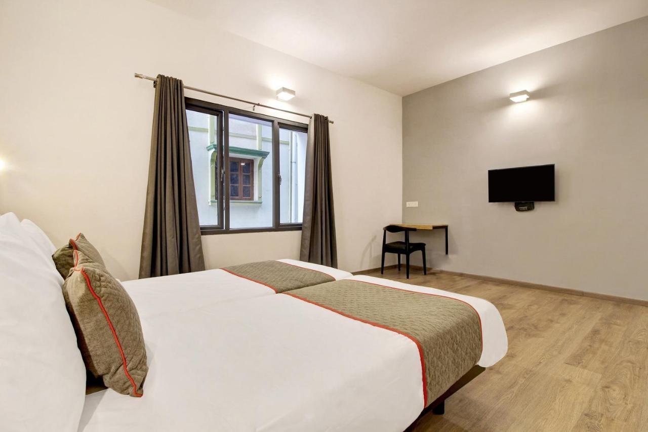 Hotel Oyo Townhouse 9 Hitech 3*