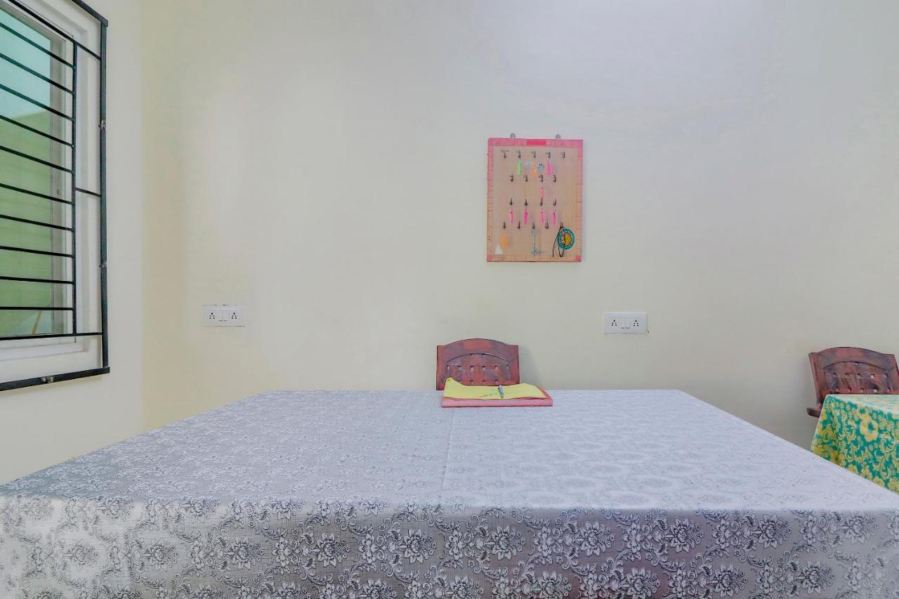 Hotel Spot On 76837 Rk Hyderabad