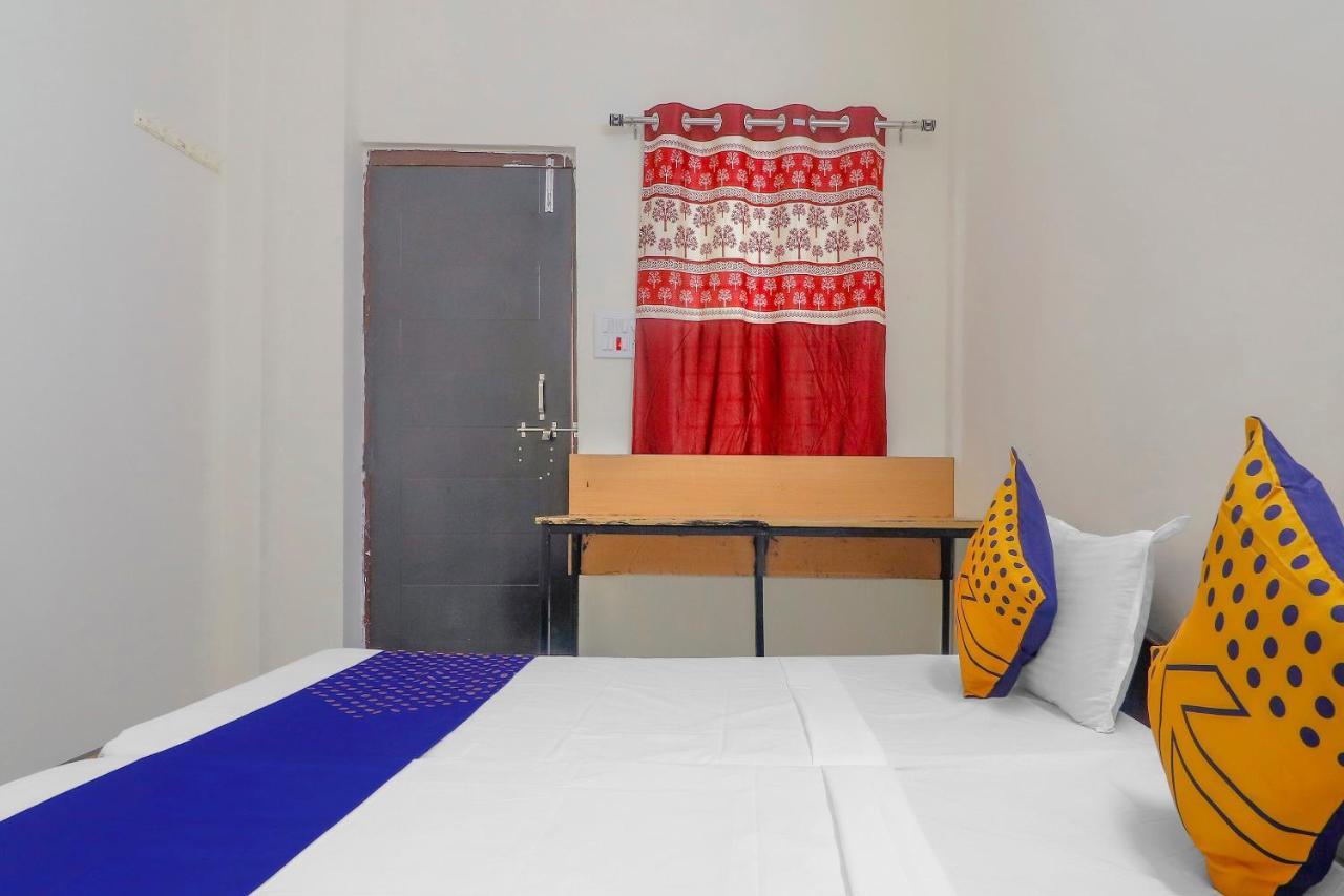 Spot On 76837 Rk 2* Hyderabad