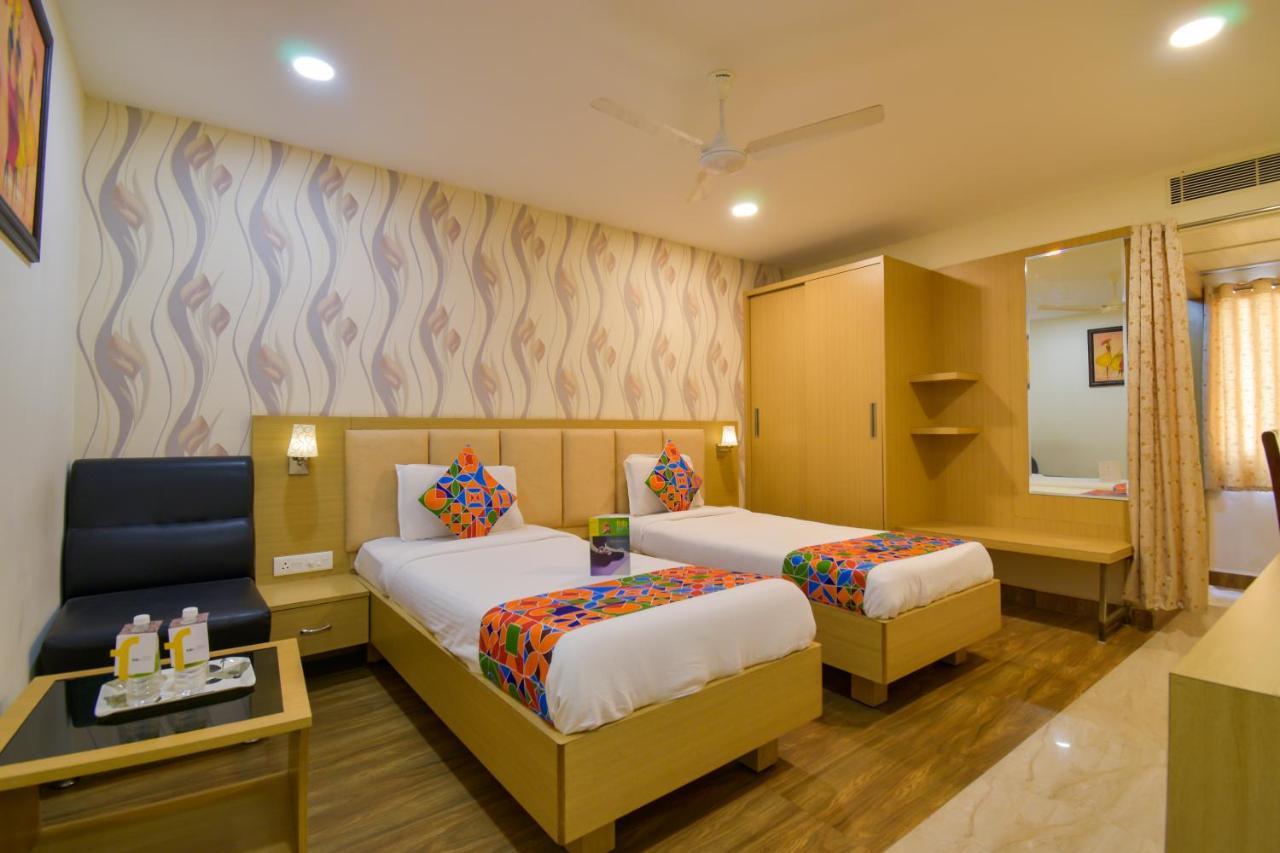 Hotel Raintr33 Hyderabad