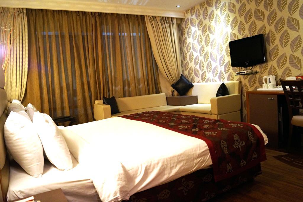 The Grand Solitaire Hyderabad