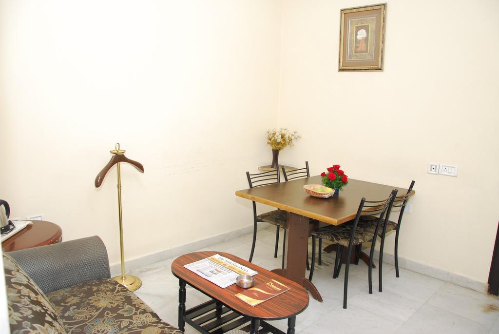 Savera Residency Hotel 2*